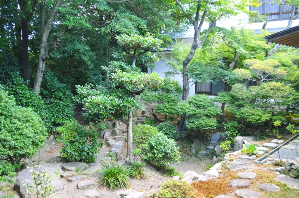 本光寺の庭園